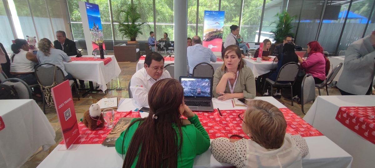 Roadshow de PromPerú en Medellín.