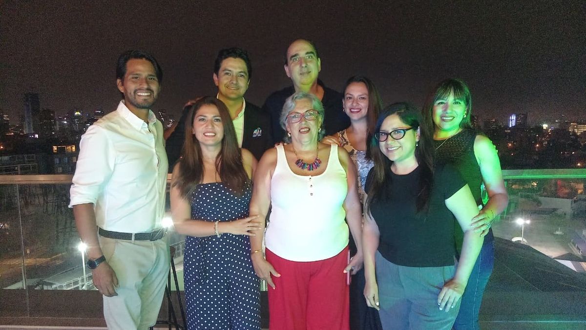 Equipo de Assist Card. Equipo de Assist Card.