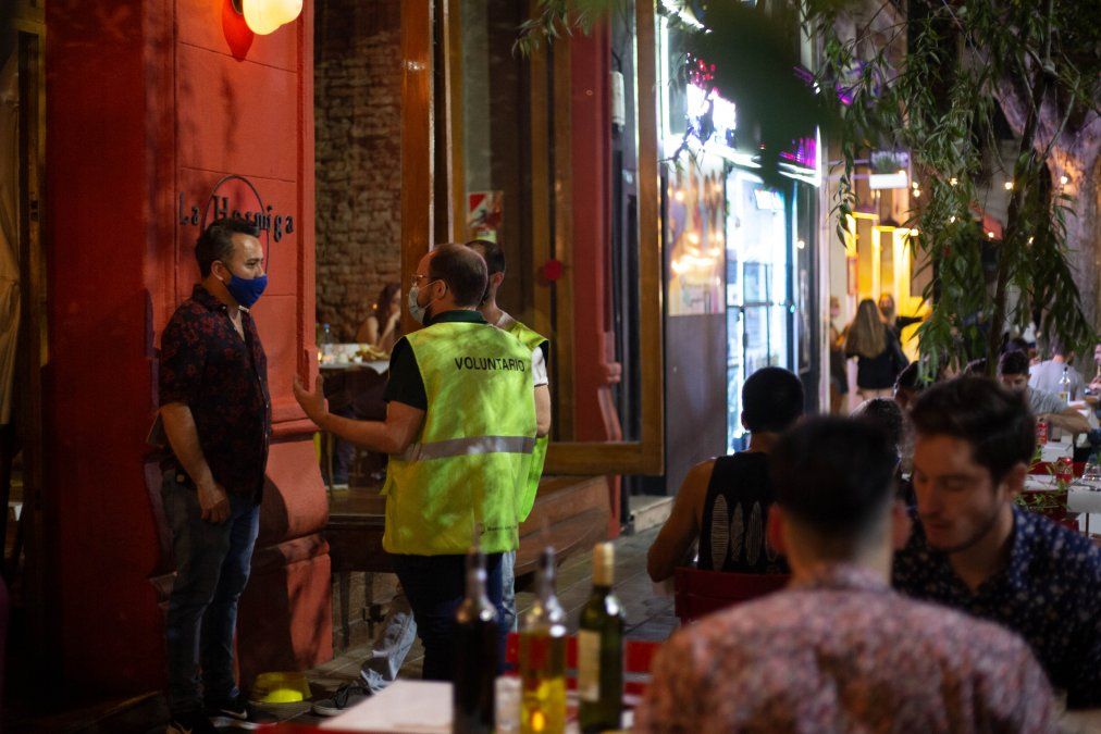 En el primer fin de semana con restricción horaria en la Ciudad se clausuraron tres locales de Palermo.