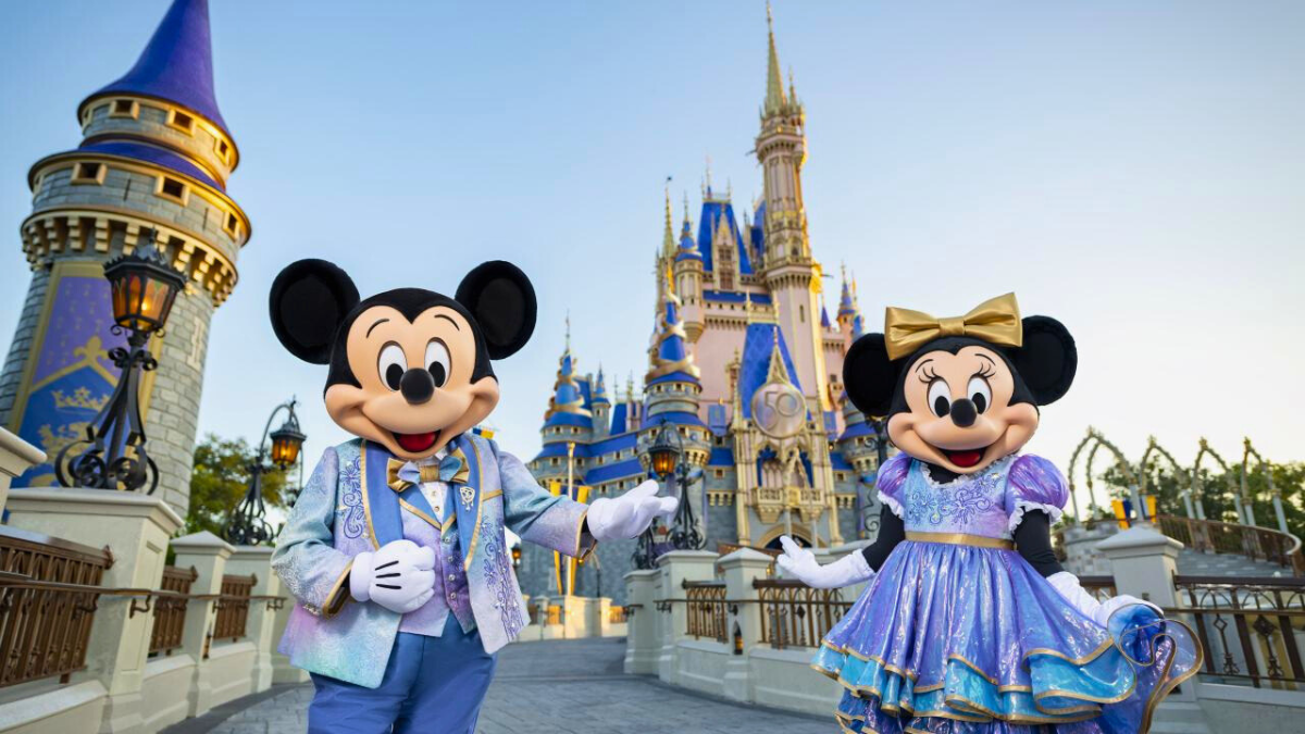 Walt Disney World en Orlando es uno de los destinos más elegidos para vacaciones de invierno en familia.