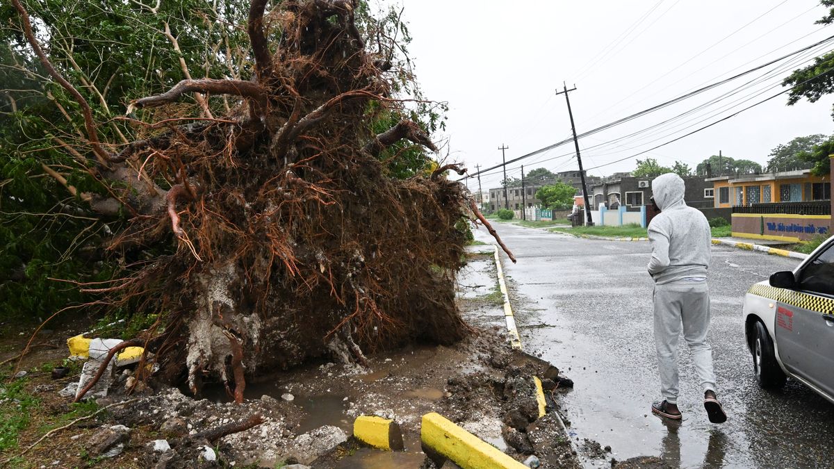 Caribe: el Gobierno de Jamaica declaró a la isla como “zona catastrófica” tras el paso del poderoso huracán Melissa.