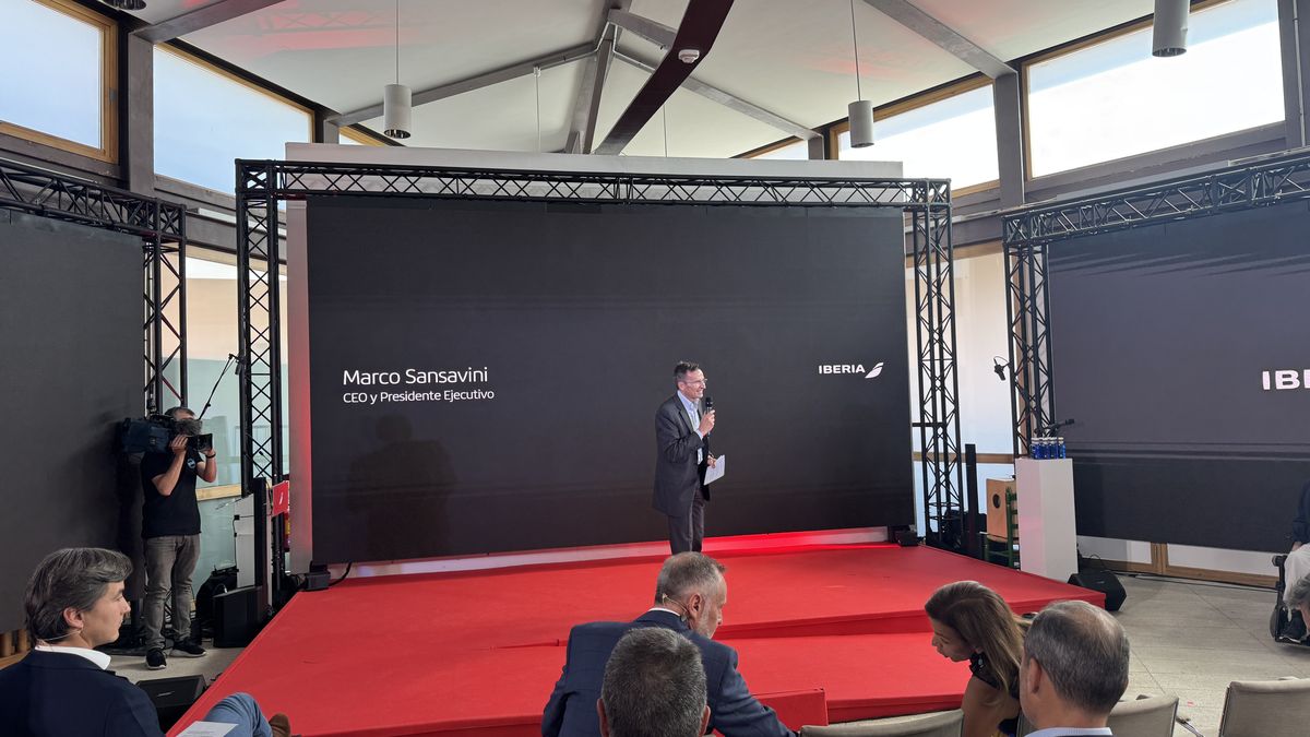 Marco Sansavini, CEO de Iberia, durante la presentaci&oacute;n del centenario de la aerol&iacute;nea en Madrid.