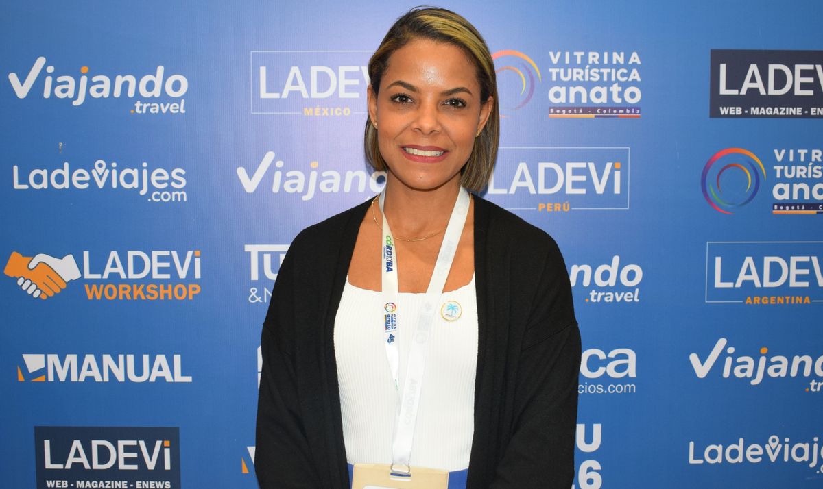Triana Lantigua, gerente de Mercadeo de Lifestyle Holidays Hotels & Resorts en Puerto Plata, República Dominicana, durante la Vitrina Turística Anato 2026.