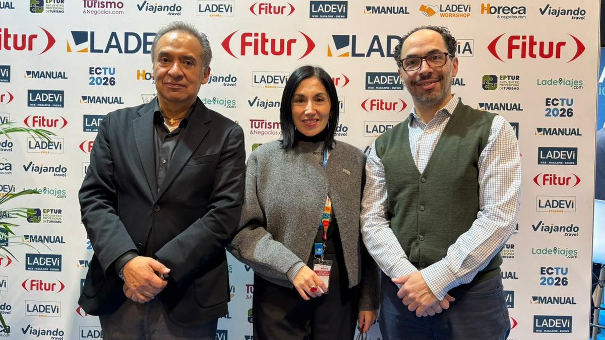 Reynaldo Islas, CEO de MAS Servicios; Grace Cortés, directora comercial Travel de MAS Servicios; y Antonio Taverna, gerente general de Viajes Fama.