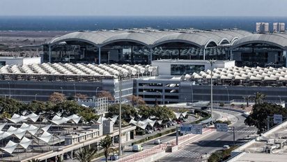 Exterior del aeropuerto de Alicante.&nbsp;