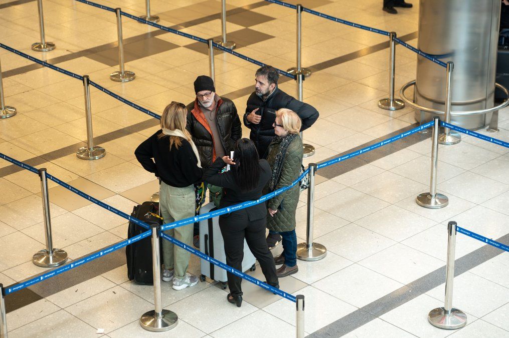 SKY Airline ofrece reprogramaciones y devoluciones a los pasajeros afectados por el paro general.