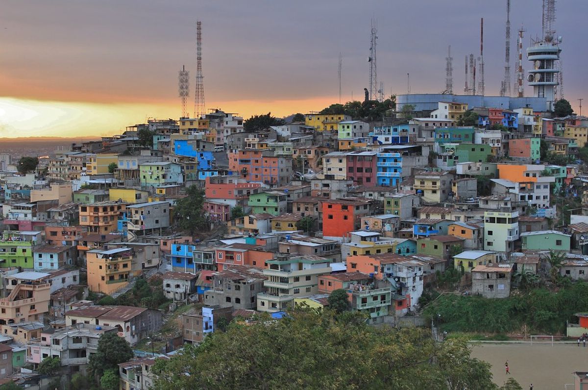 El cerro del Carmen en Guayaquil era conocido como un atractivo importante de la ciudad, el cual está en abandono. - Ladevi Medios y Soluciones El cerro del Carmen en Guayaquil era conocido como un atractivo importante de la ciudad, el cual está en abandono.