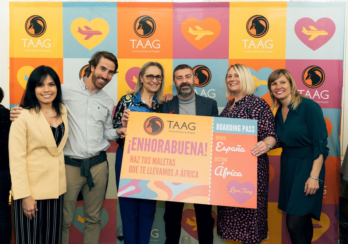 Fotografia grupal evento de presentacion TAAG Angola Airlines