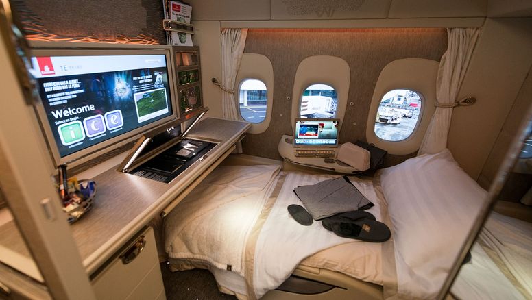 Las lujosas suites de Primera Clase de Emirates en sus Boeing B-777/300 ER.