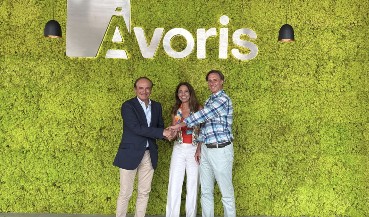 Gladtolink y Ávoris firman un acuerdo de colaboración para impulsar la tecnología del grupo turístico.