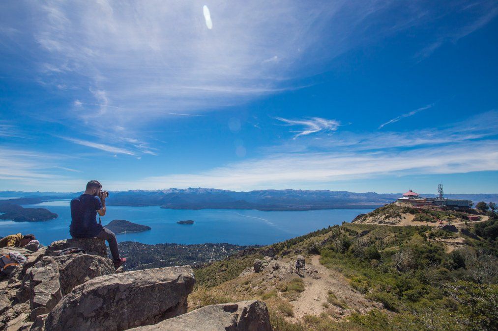 La llegada de visitantes de todo el país a Bariloche no sería reprogramada.