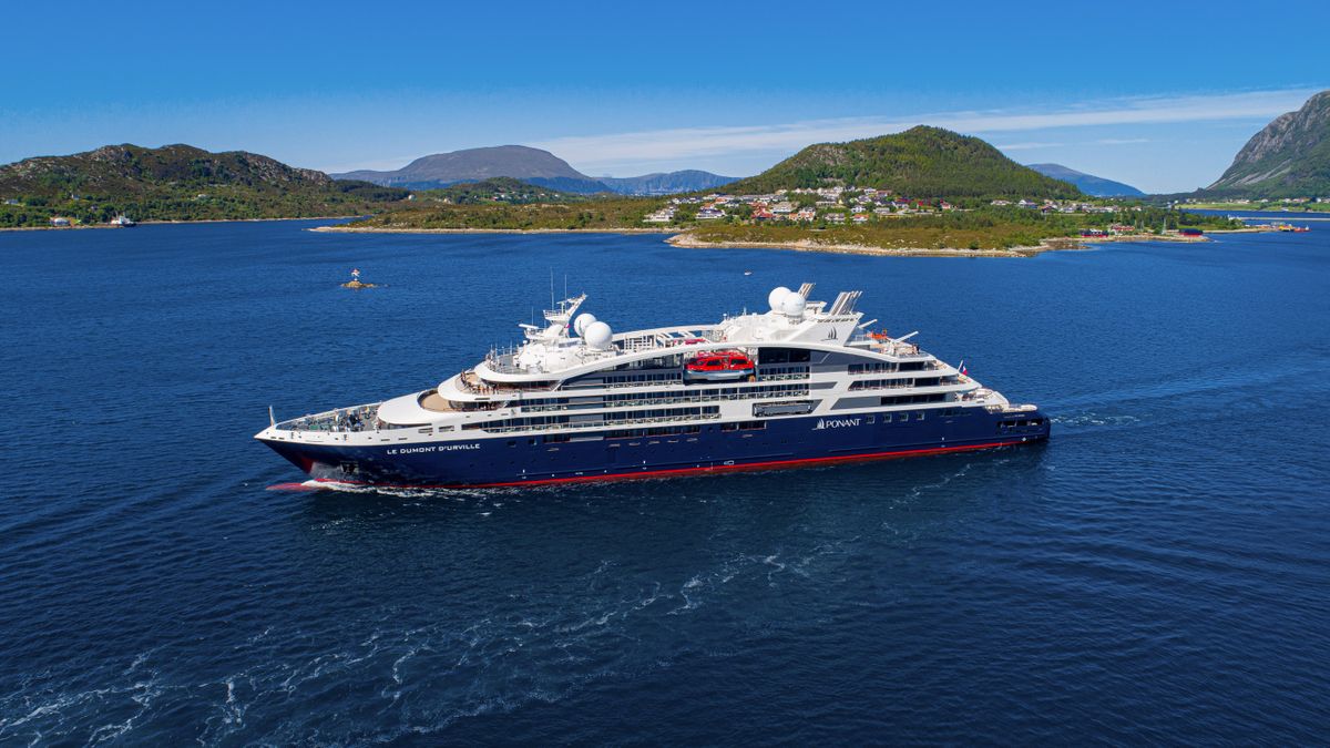 J&E Cruceristas presenta una alternativa para recorrer el archipiélago japonés a bordo de Le Jacques Cartier, uno de los yates de expedición de Ponant.