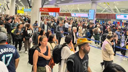 Aeropuerto de Santiago: colapso por movilización de la DGAC