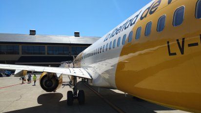 Flybondi demandará a Buenos Aires por haberla multado: conocé los argumentos.