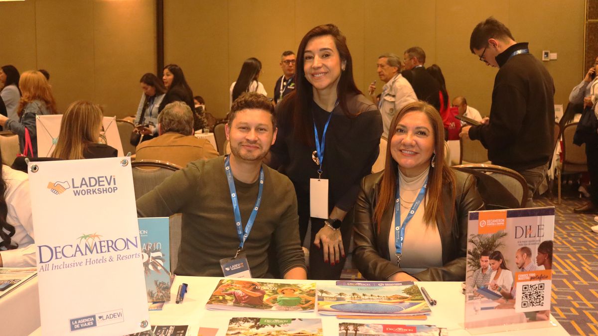 Equipo de Decameron en el marco de Ladevi Workshop en Bogotá.