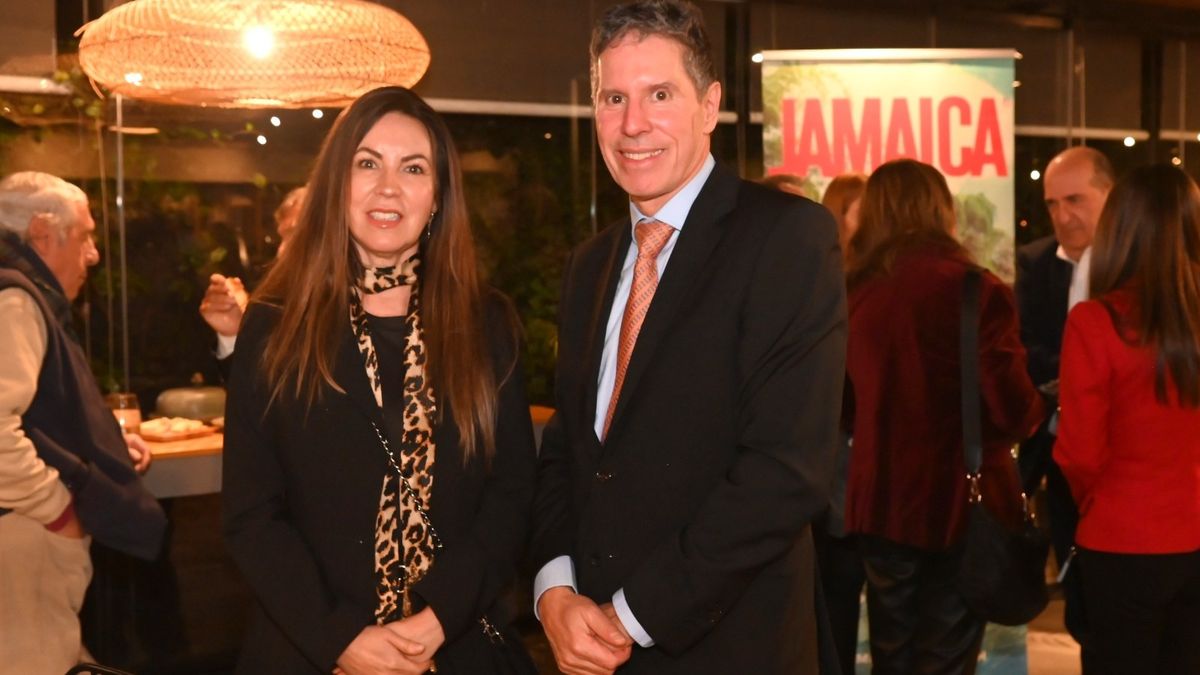 Oficina de Turismo de Jamaica destacó las oportunidades de seguir estrechando lazos comerciales con Chile.